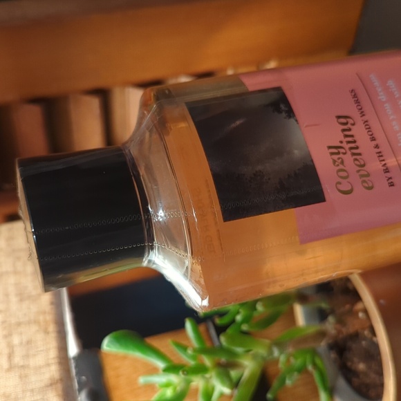Bath & Body Works Cozy Evening Shower Gel Lavender Freesia Musk 10 OZ NEW NIP - Picture 5 of 7